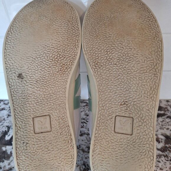 Veja Canvas Sneakers White  size 8 - Picture 8 of 9